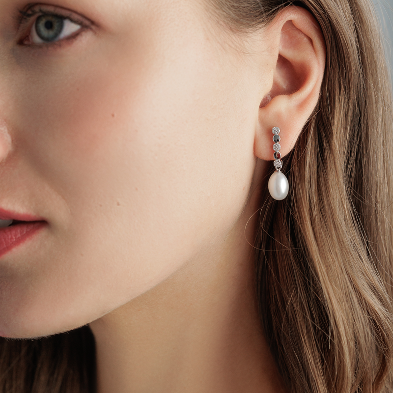 Sidabriniai auskarai su perlais ir cirkoniais