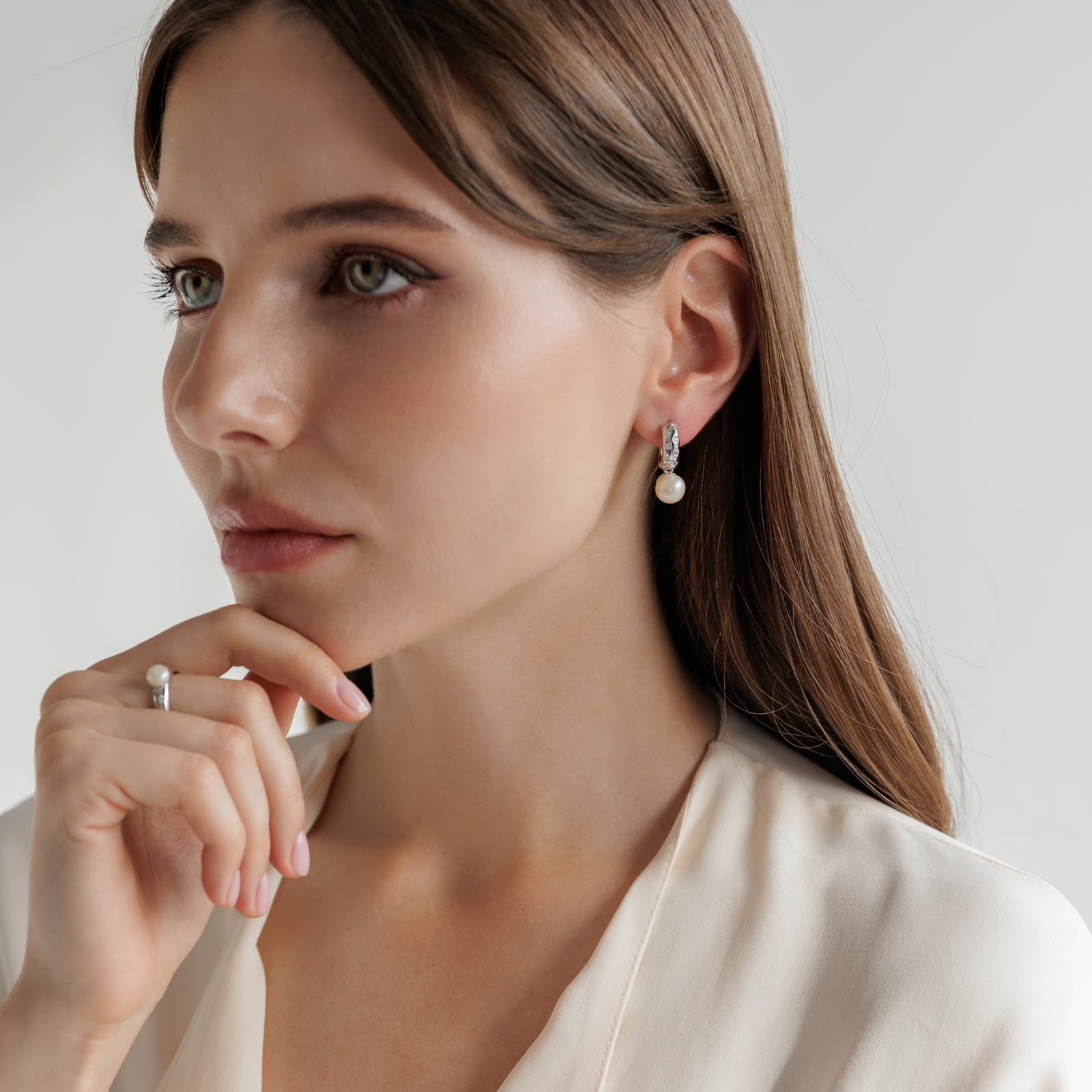 Sidabriniai auskarai su perlais ir cirkoniais