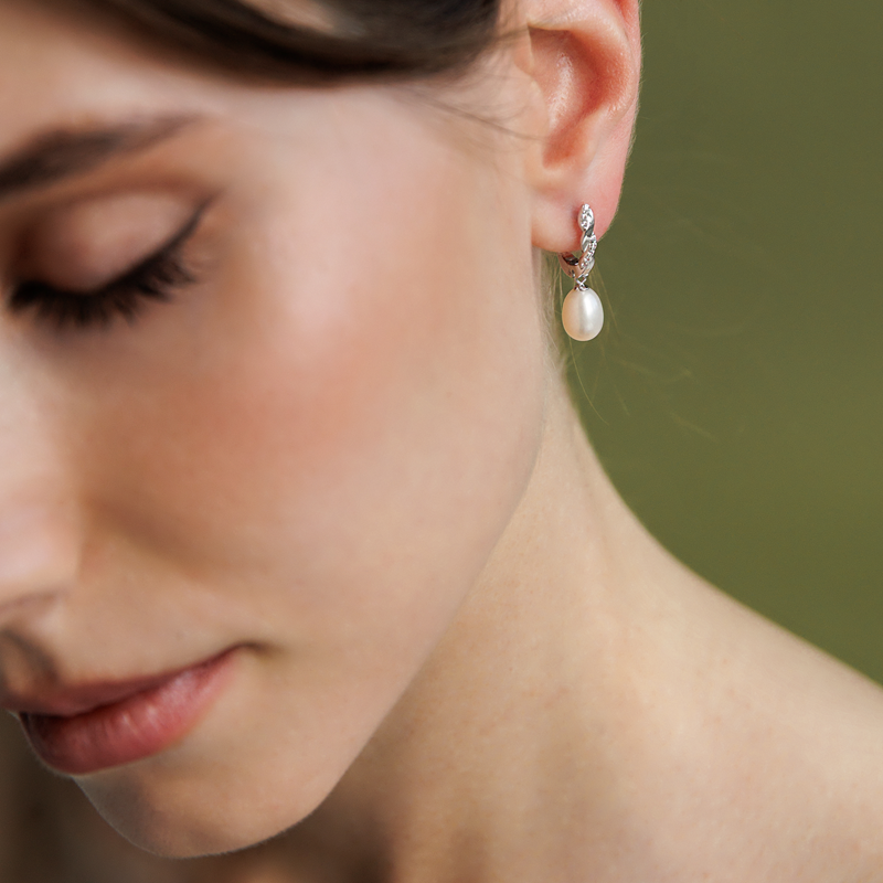 Sidabriniai auskarai su perlais ir cirkoniais