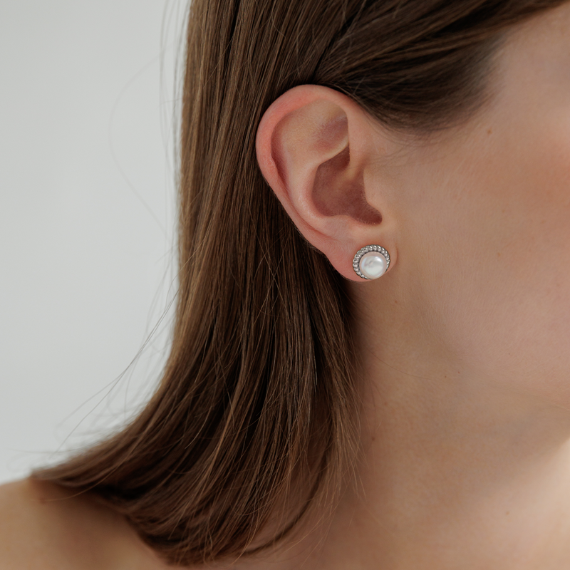 Sidabriniai auskarai su perlais