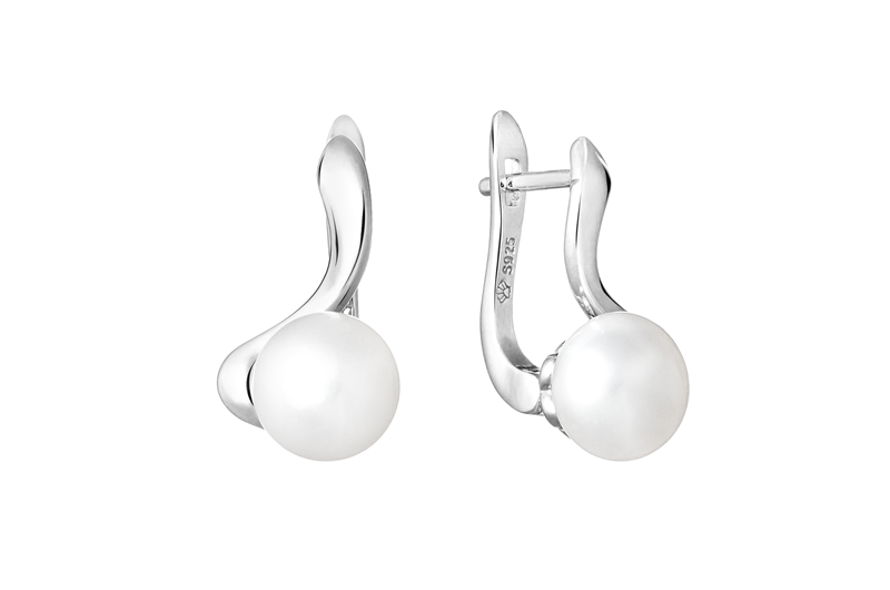 Sidabriniai auskarai su perlais