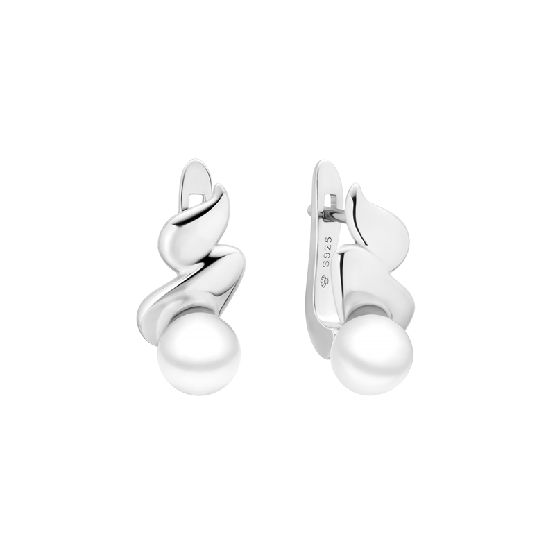 Sidabriniai auskarai su perlais