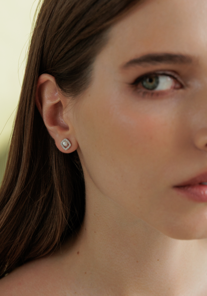 Sidabriniai auskarai su perlais ir cirkoniu