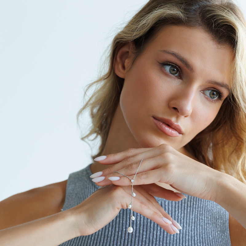 Sidabrinė grandinėlė su perlais ir cirkoniais