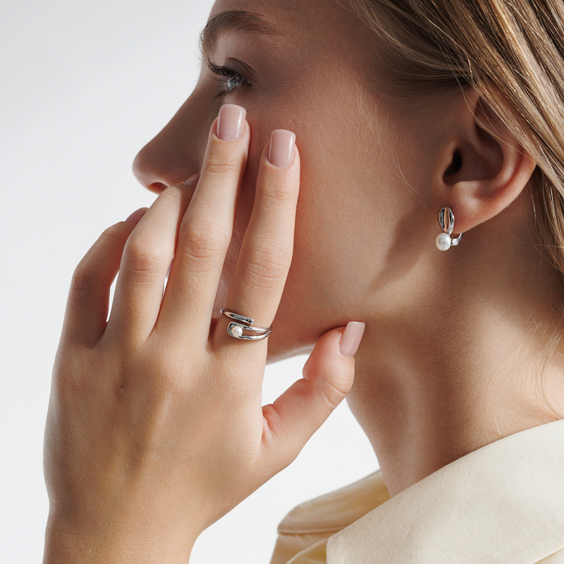 Sidabrinis žiedas su perlu