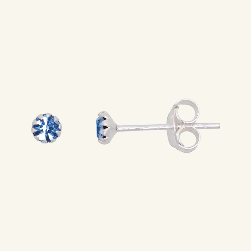Sidabriniai auskarai vinukai su mėlynais cirkoniais, 3 mm