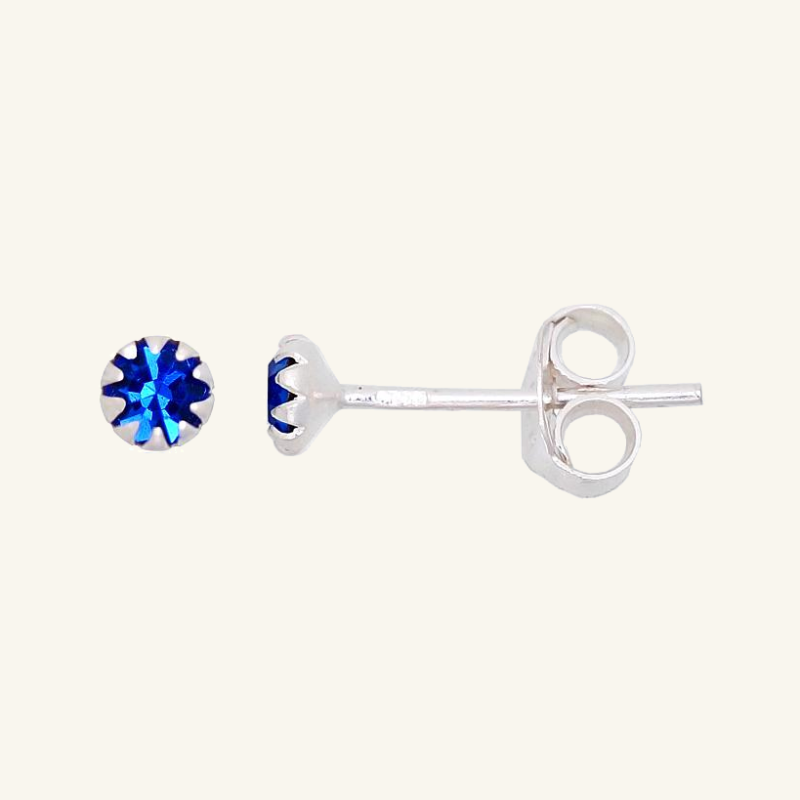 Sidabriniai auskarai vinukai su mėlynais cirkoniais, 3 mm